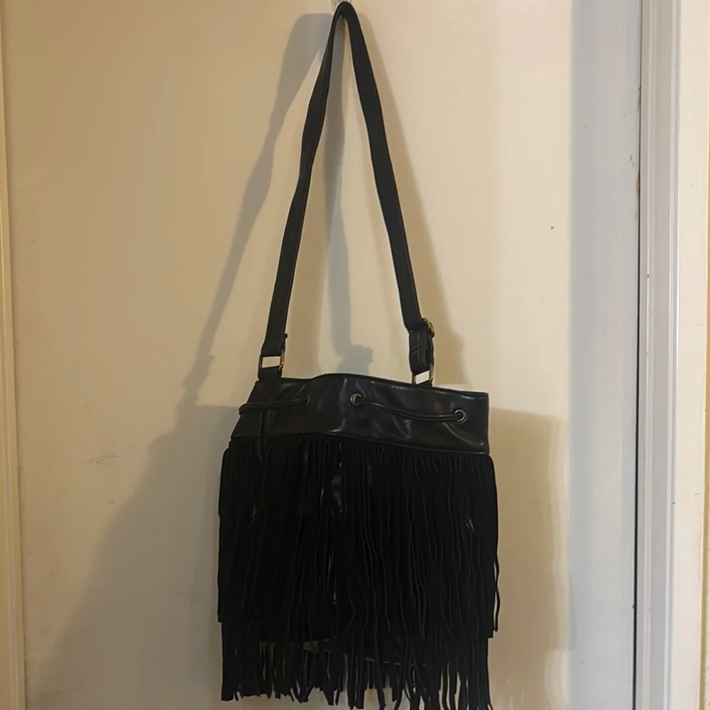 Fringe Black Shoulder Bag - Picture 1 of 2